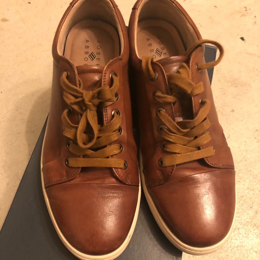 Joseph Abboud Carmel Cap Toe Sneakers